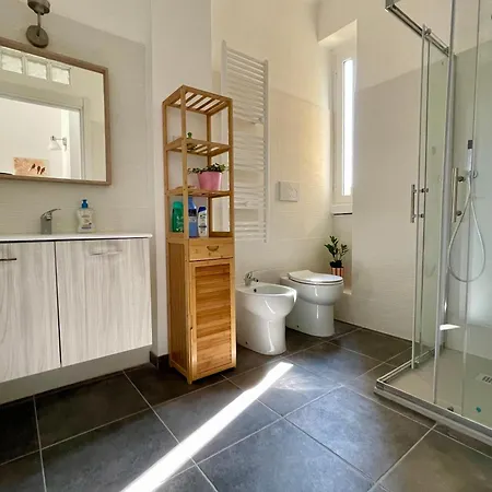 Liberty In Apartment *